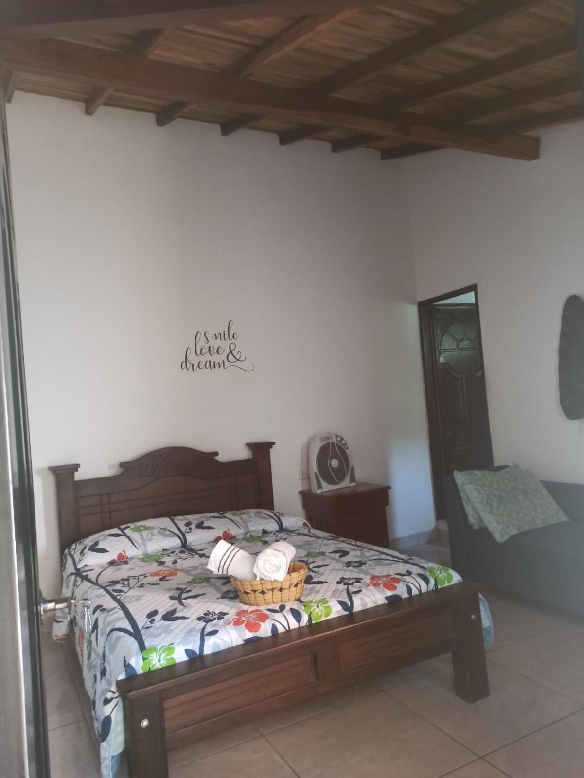 Hostal Jose Navarro Guadalupe Kültér fotó